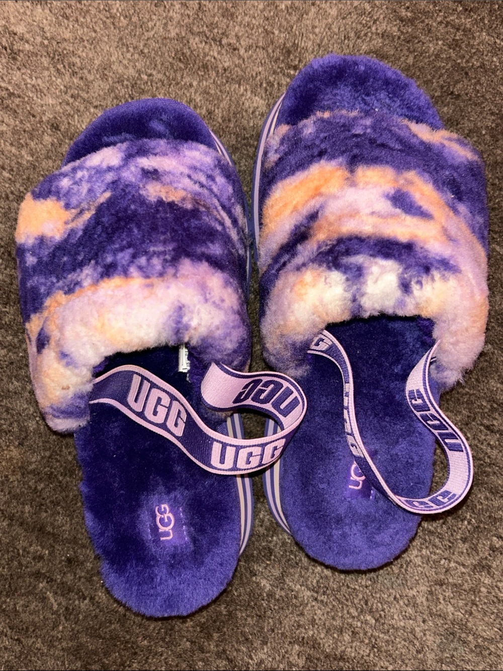 UGG Women’s Purple Tie-Dye Fluff Platform Slide with Cream Accents - Picture 5 of 8